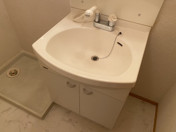 クレセントコートの物件内観写真